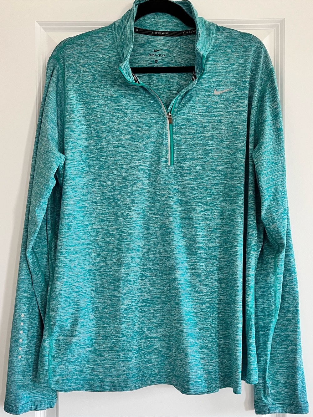 Nike Element 1/2-zip Women’s Plus Size Running Top